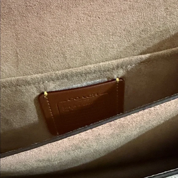 Coach Chalk Signature Chain Crossbody with Gold Hardware - Picture 3 of 3